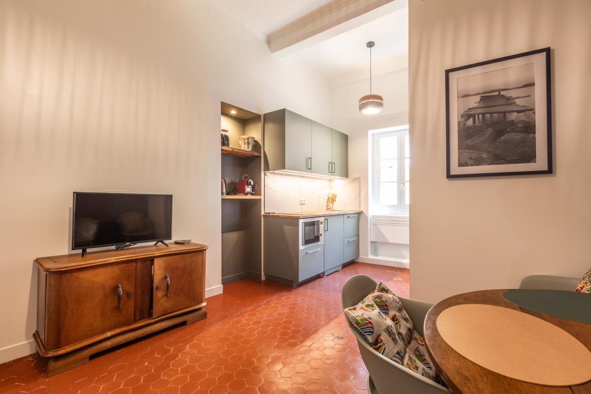 Menton Old Town Apartment Екстериор снимка