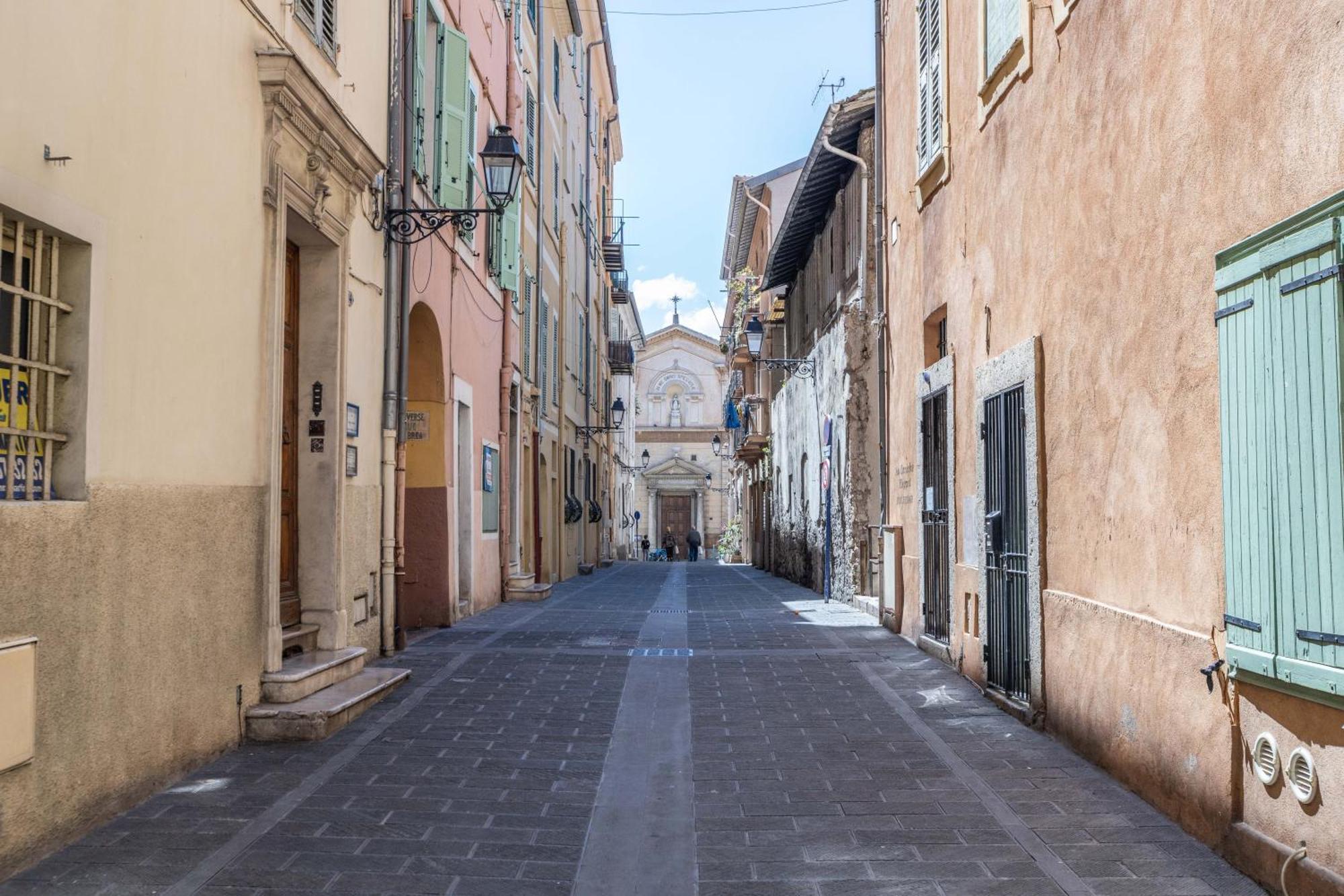 Menton Old Town Apartment Екстериор снимка